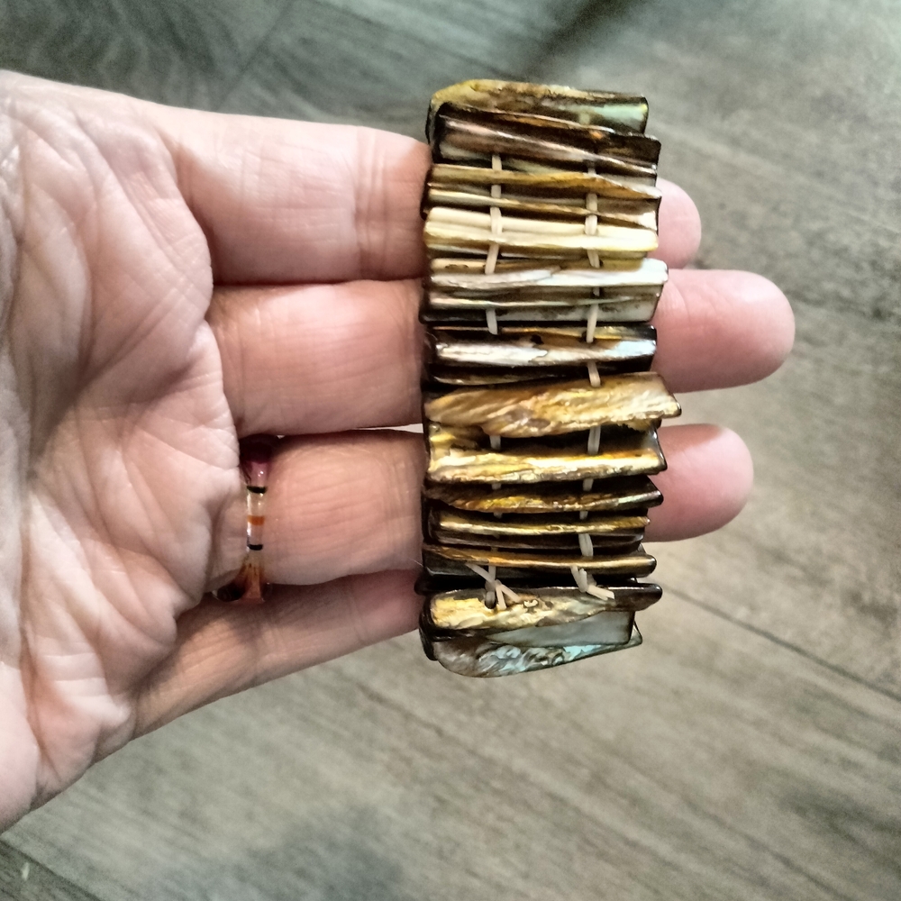 Iridescent Abalone Rectangle Stretch Bracelet - Picture 5 of 5